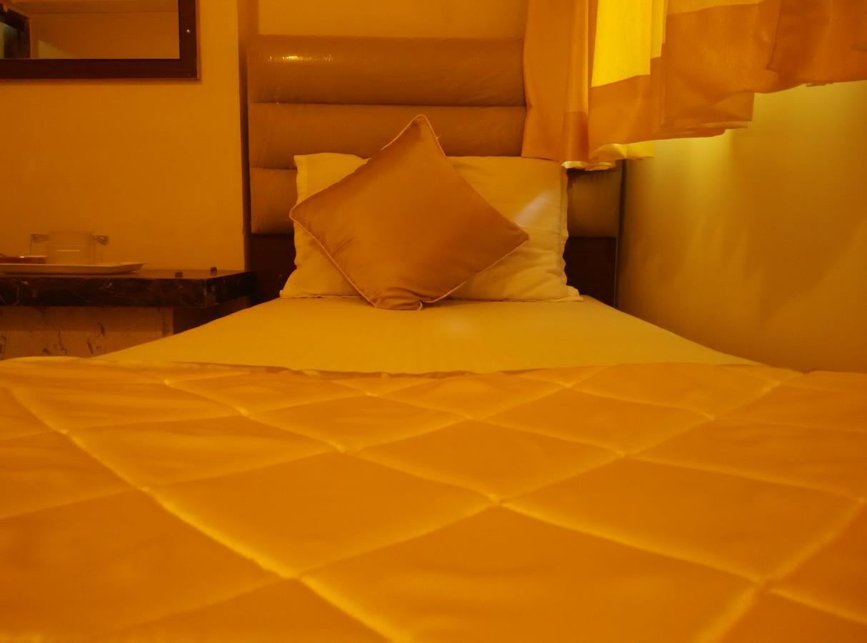 Hotel Silver Castle Mumbai Exterior photo