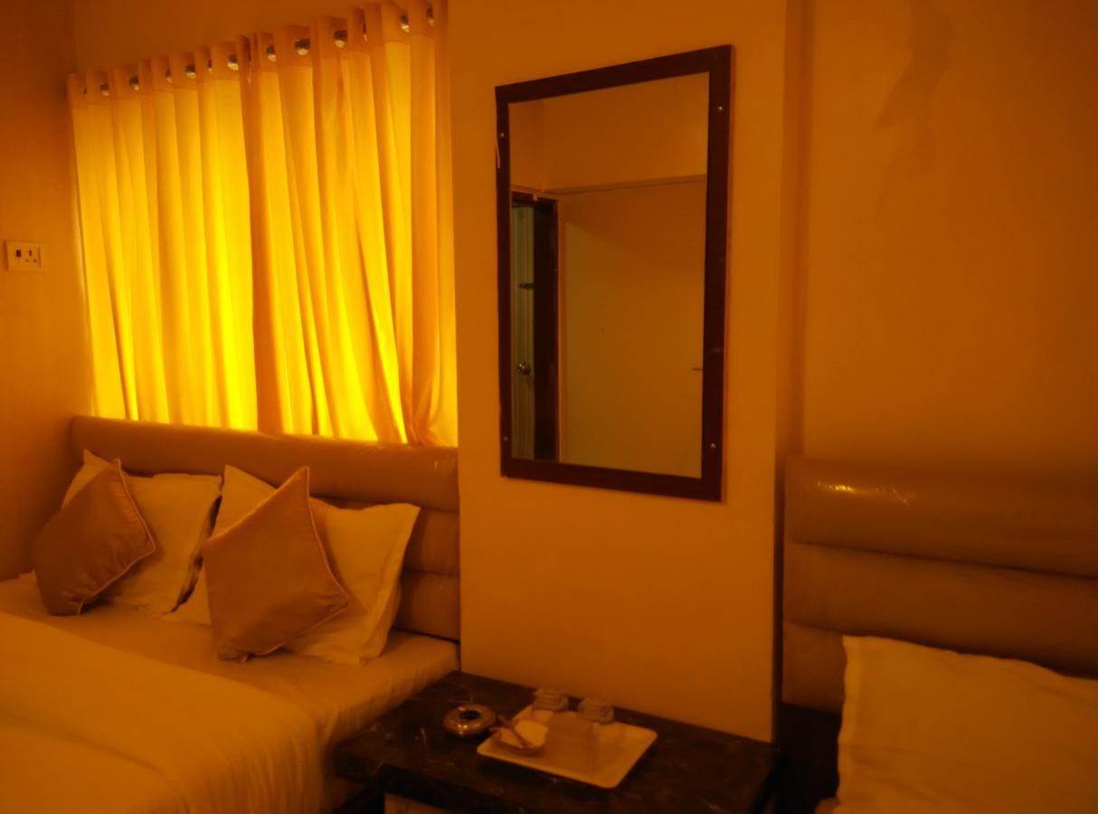 Hotel Silver Castle Mumbai Exterior photo