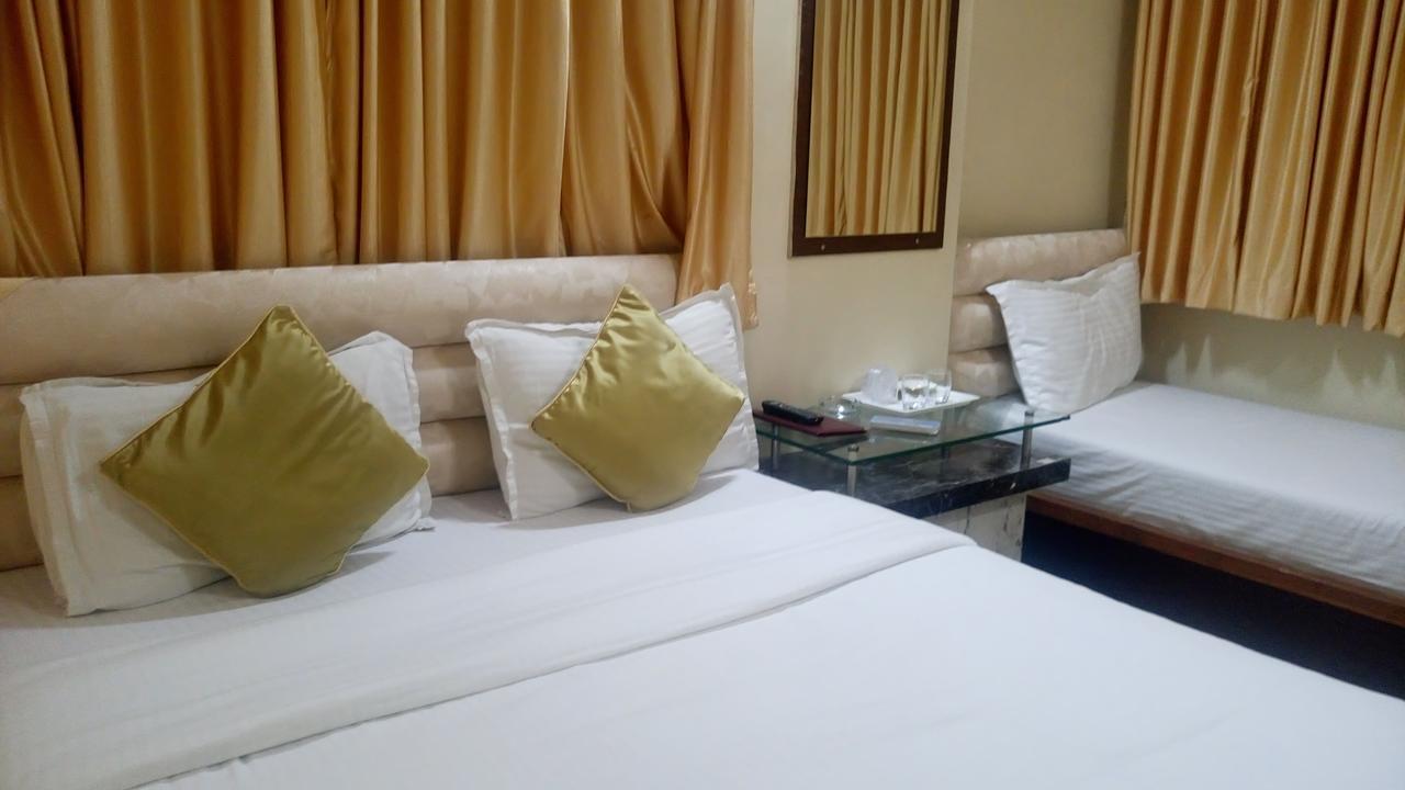 Hotel Silver Castle Mumbai Exterior photo